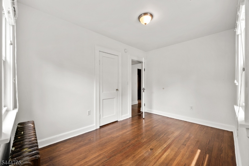 54 Chestnut Ave