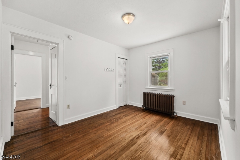 54 Chestnut Ave