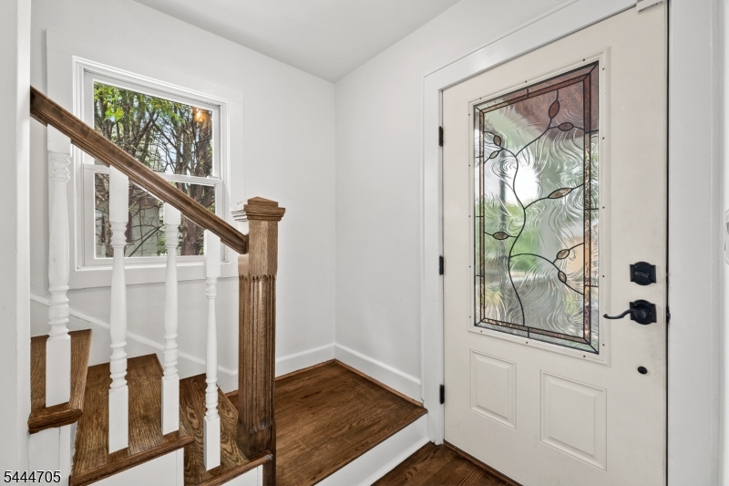 54 Chestnut Ave