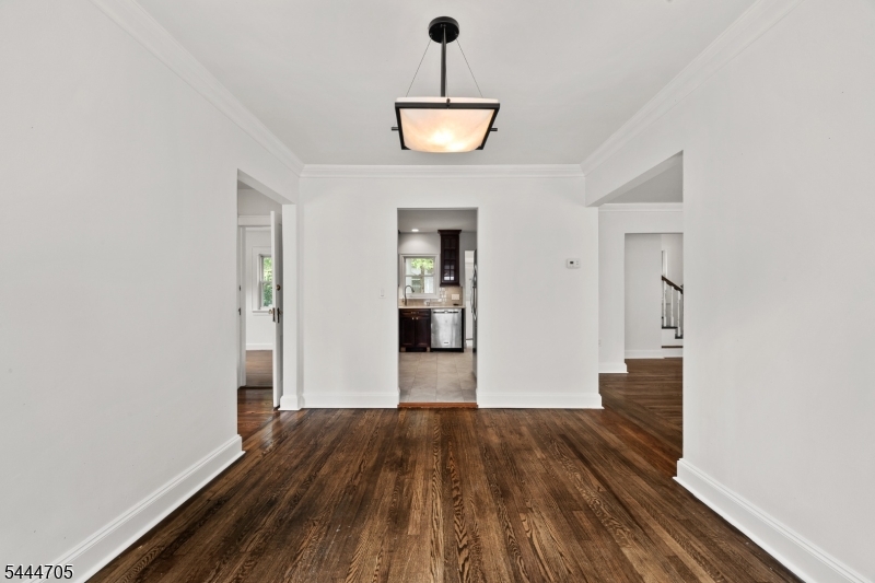 54 Chestnut Ave