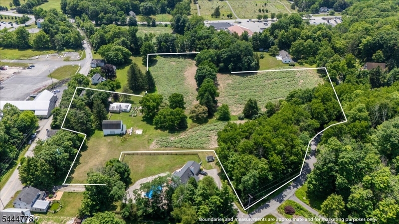 9 Jacksonburg Rd