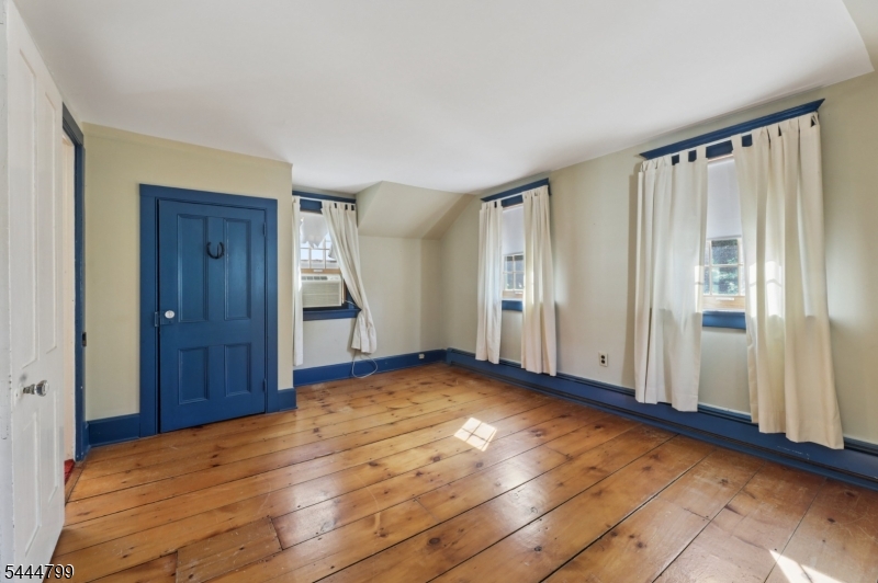 105 Harrison Ave