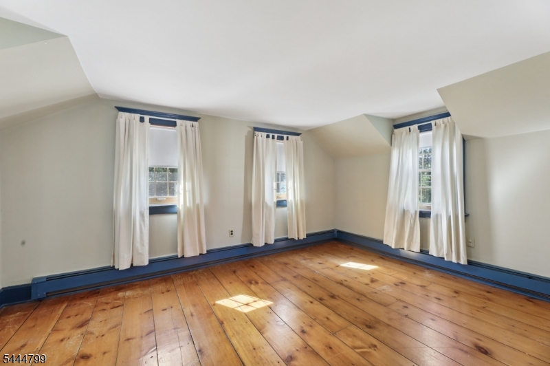 105 Harrison Ave