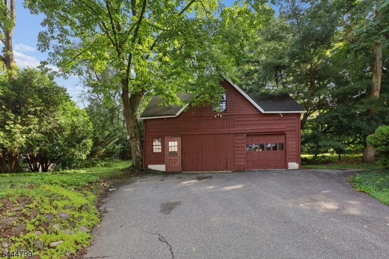 105 Harrison Ave