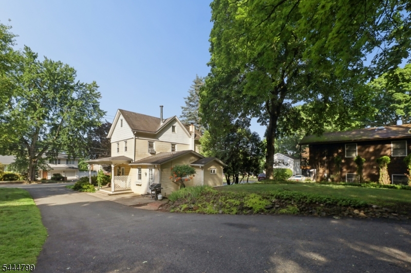 105 Harrison Ave