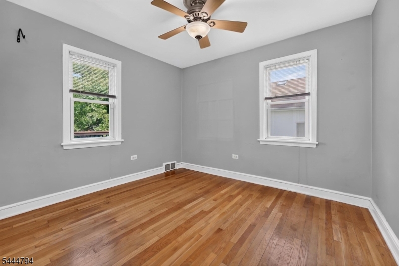 18 New Jersey Ave