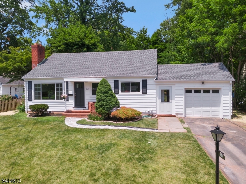 263 N Jackson Ave