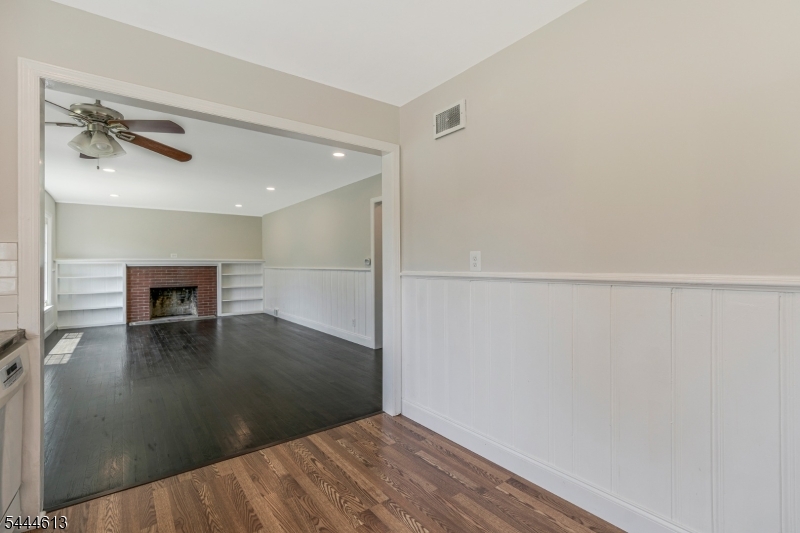 263 N Jackson Ave