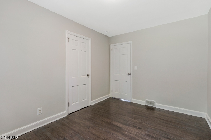 263 N Jackson Ave