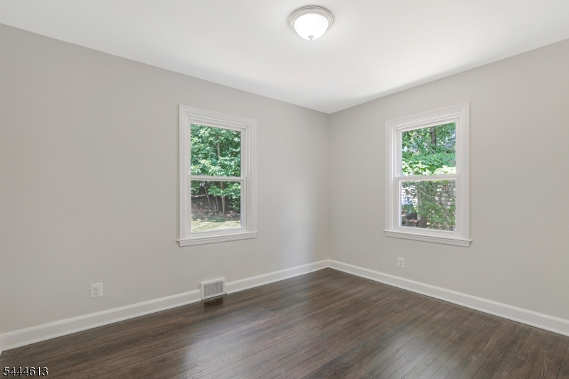 263 N Jackson Ave