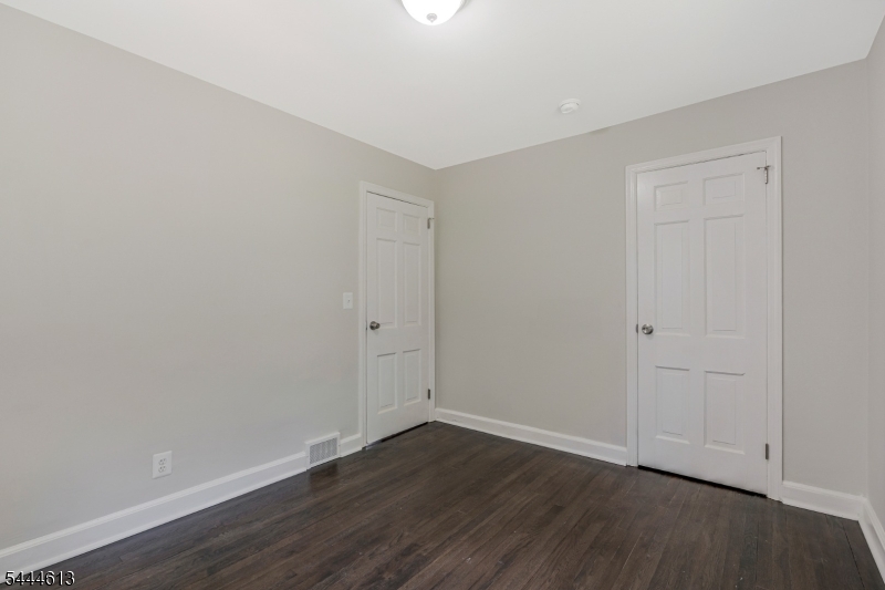 263 N Jackson Ave