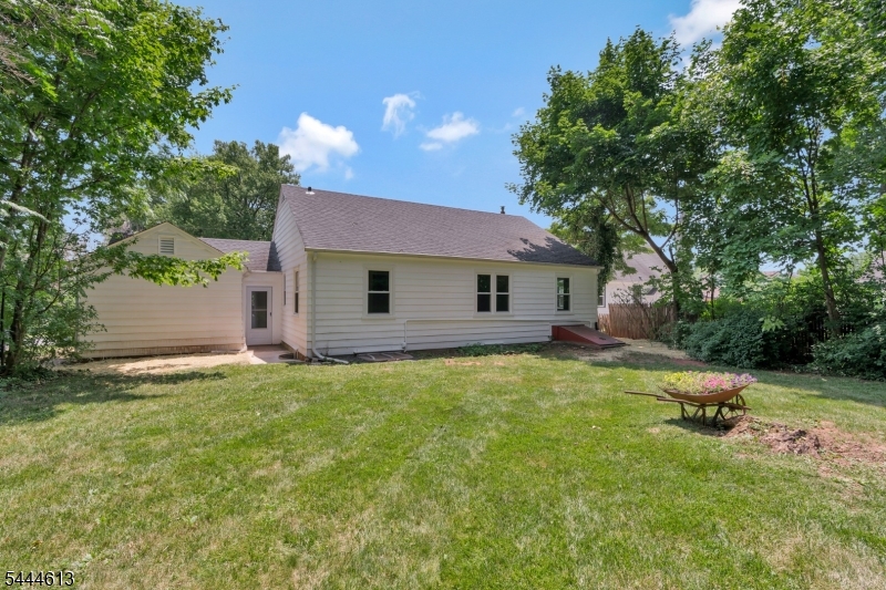 263 N Jackson Ave