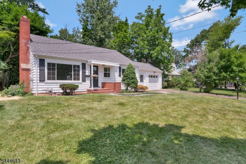 263 N Jackson Ave