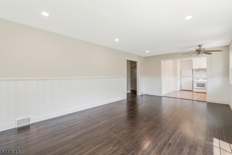 263 N Jackson Ave