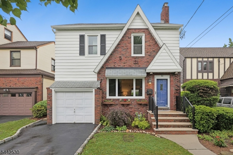 48 Claremont Ave