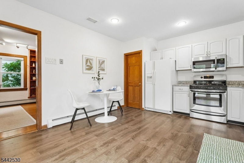 48 Claremont Ave