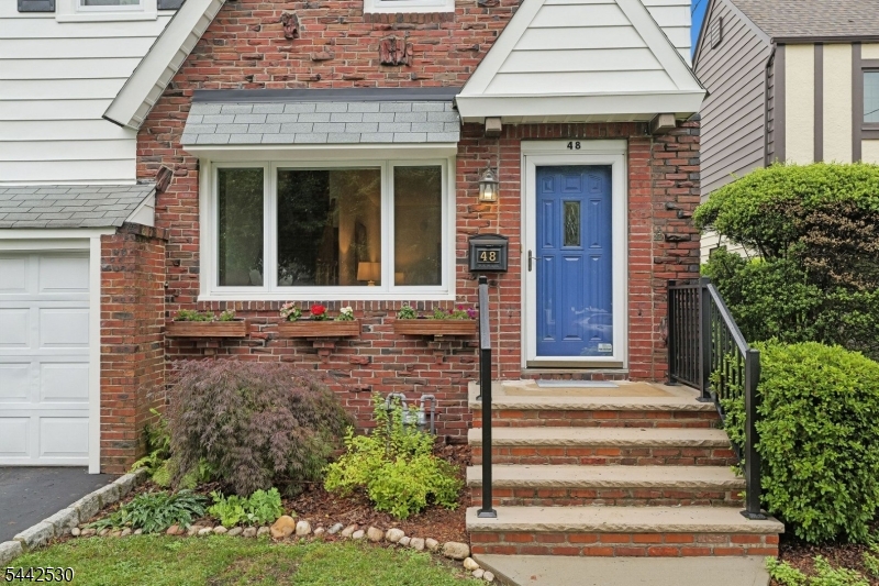 48 Claremont Ave