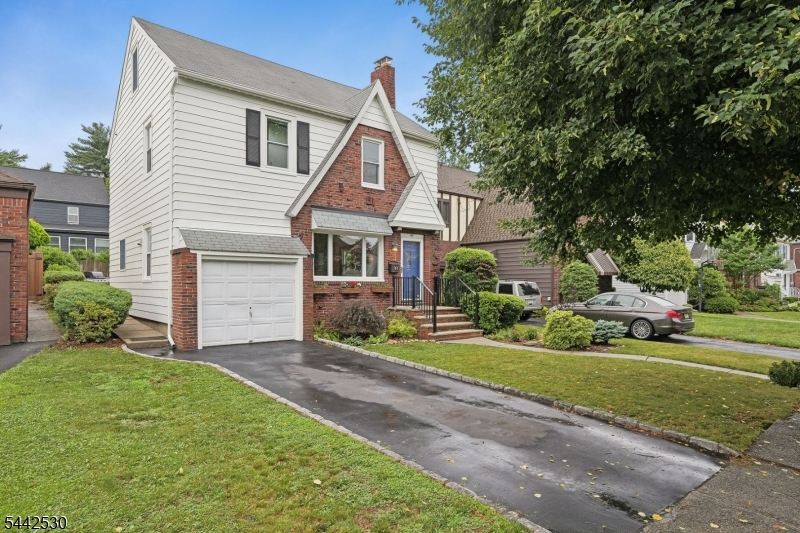 48 Claremont Ave