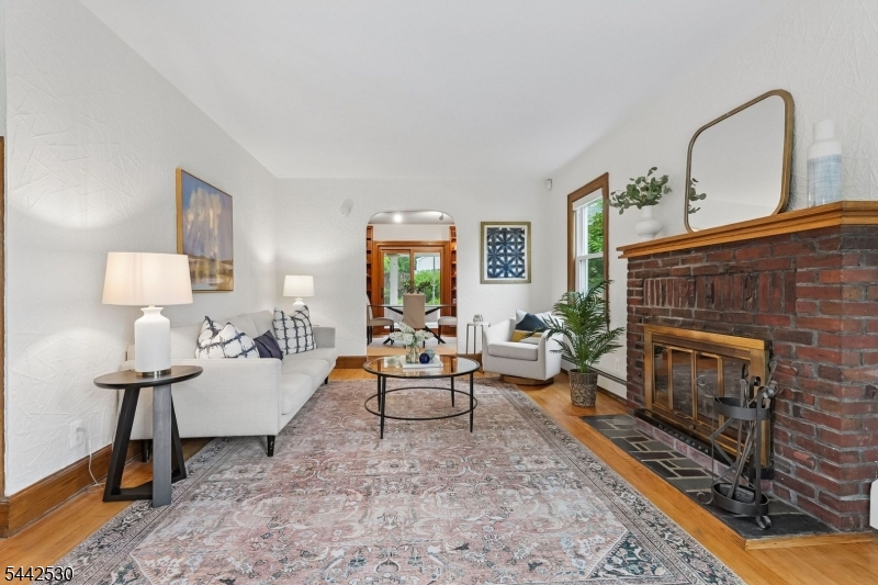 48 Claremont Ave