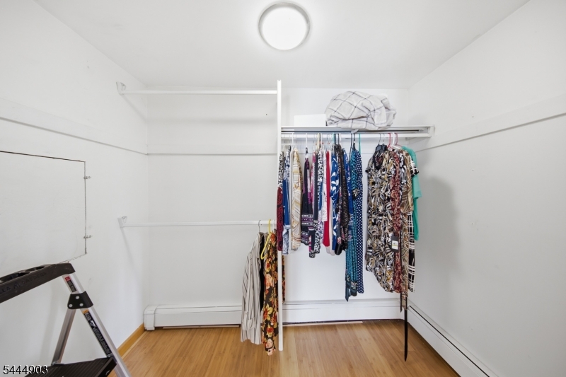 15 Spruce Pl