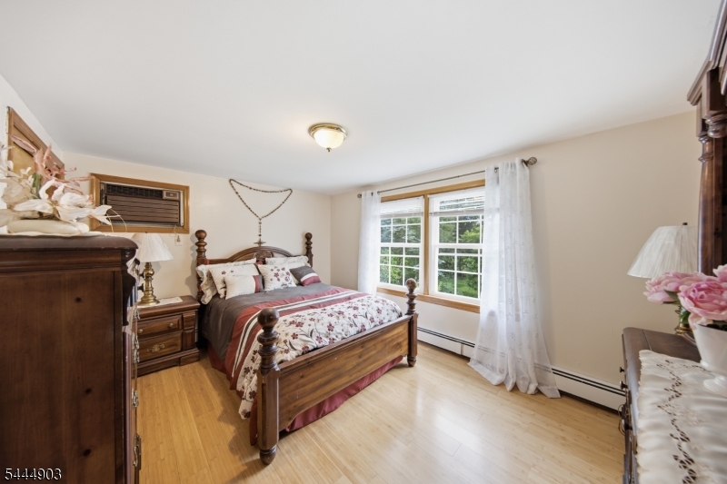 15 Spruce Pl