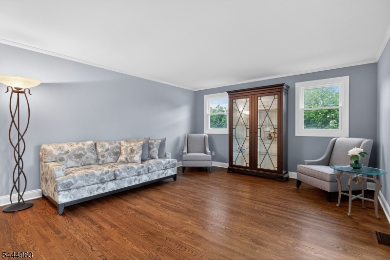 24 Deerwood Ave