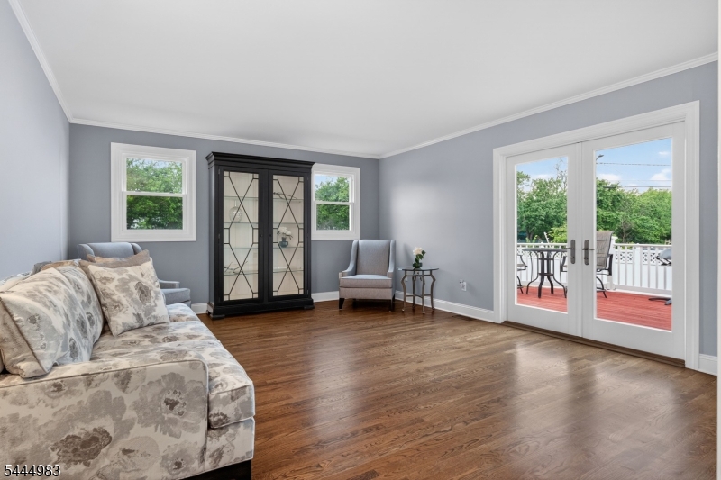 24 Deerwood Ave
