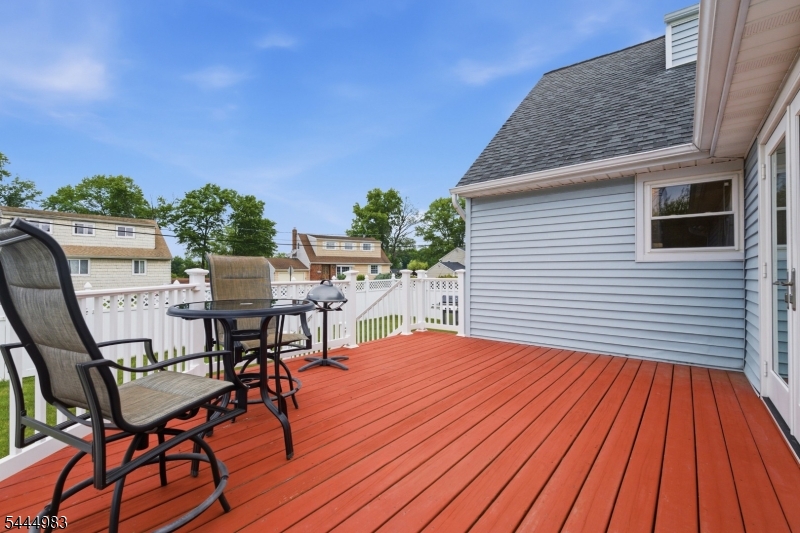 24 Deerwood Ave