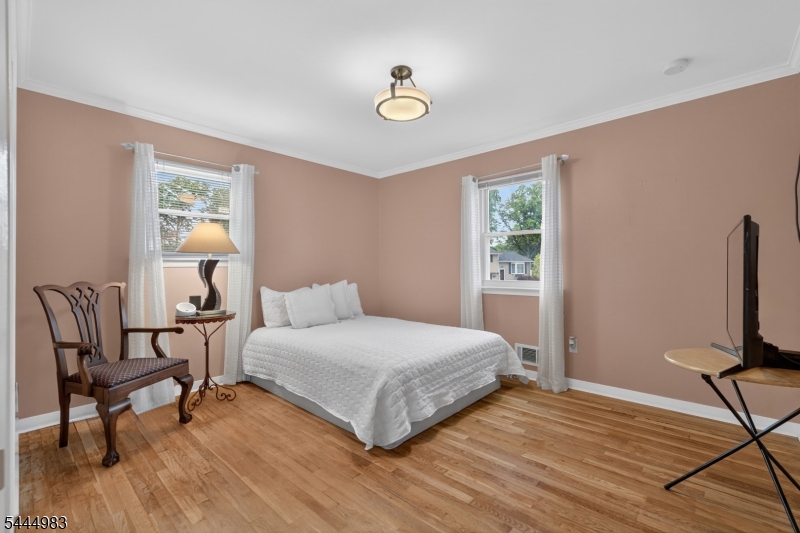 24 Deerwood Ave