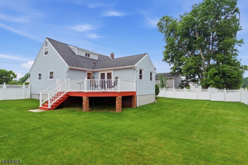 24 Deerwood Ave