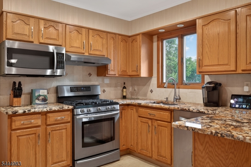 24 Deerwood Ave