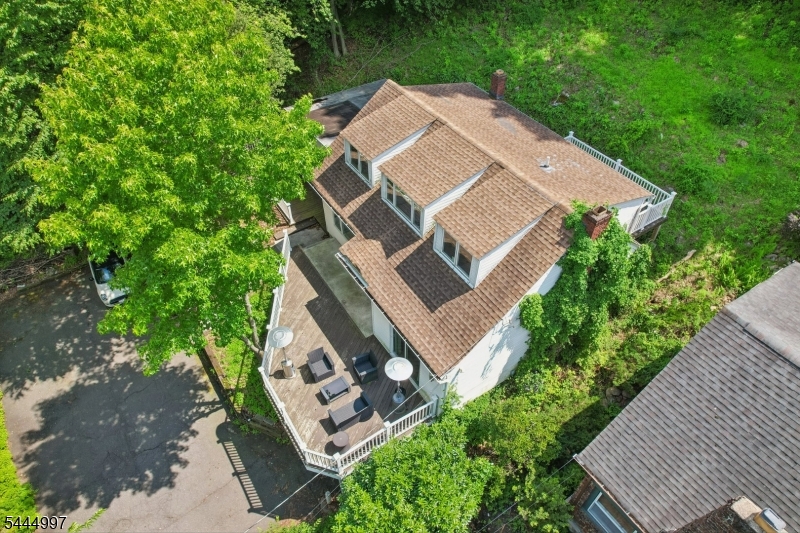 157 W Lindsley Rd