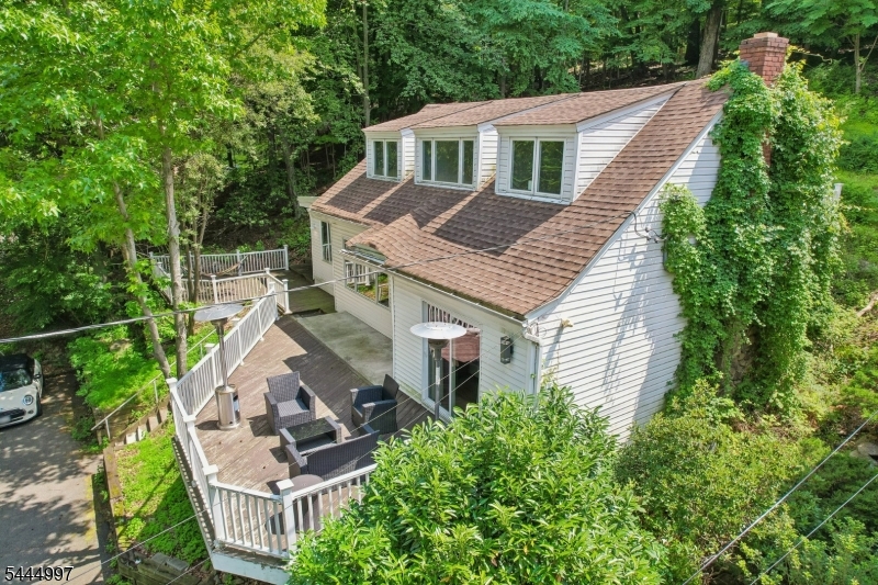157 W Lindsley Rd