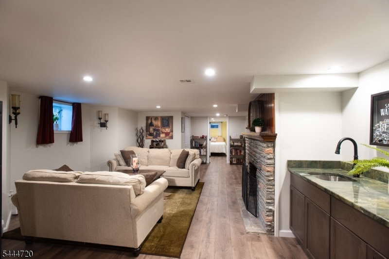 1238 Millstone River Rd