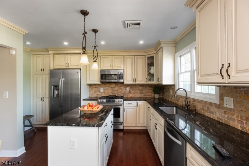 1238 Millstone River Rd