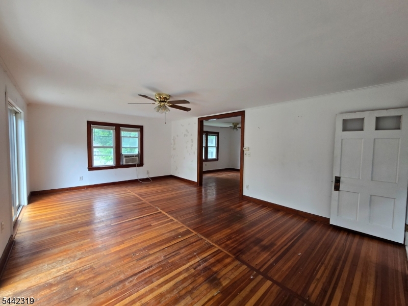7 Cooper Rd