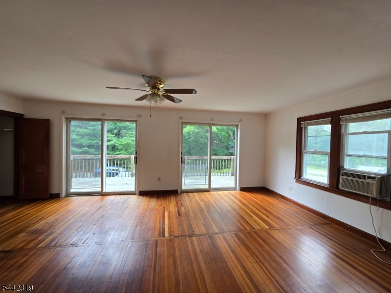 7 Cooper Rd