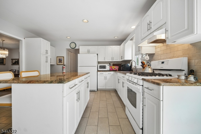 12 Arbor Ct