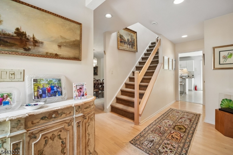 12 Arbor Ct