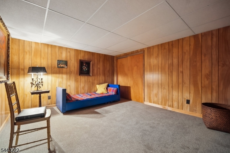 12 Arbor Ct