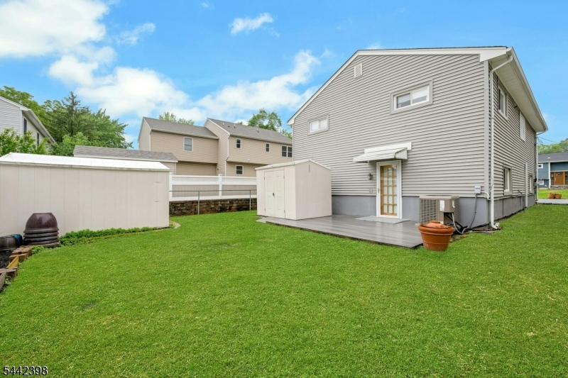 61 Fairmount Rd