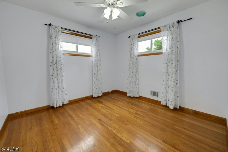 61 Fairmount Rd