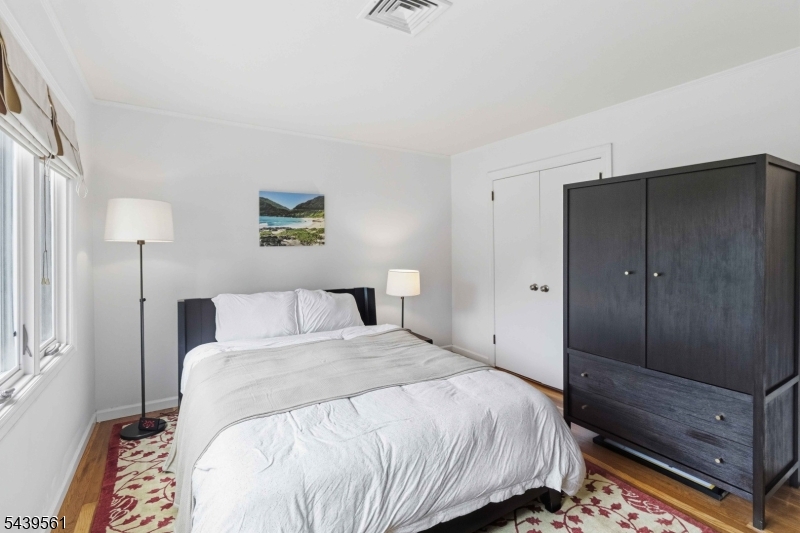 10 Cornell Pl