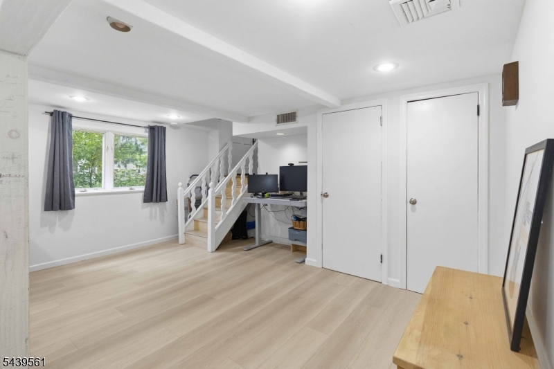 10 Cornell Pl