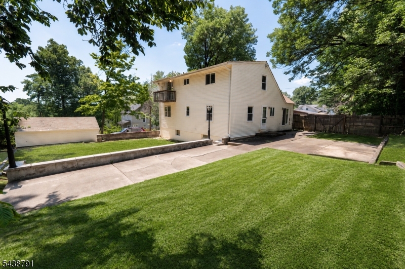 206 Mountain Pkwy