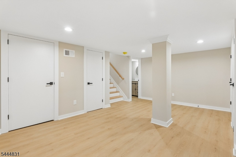 122 Stanmore Pl