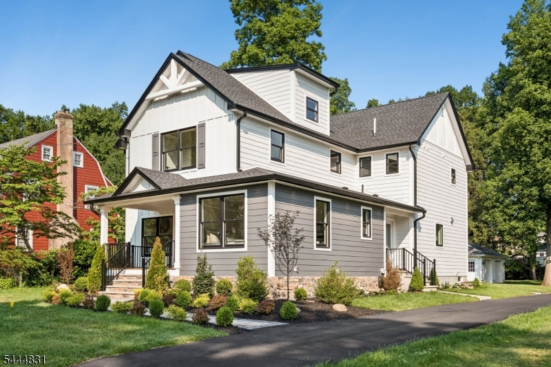 122 Stanmore Pl