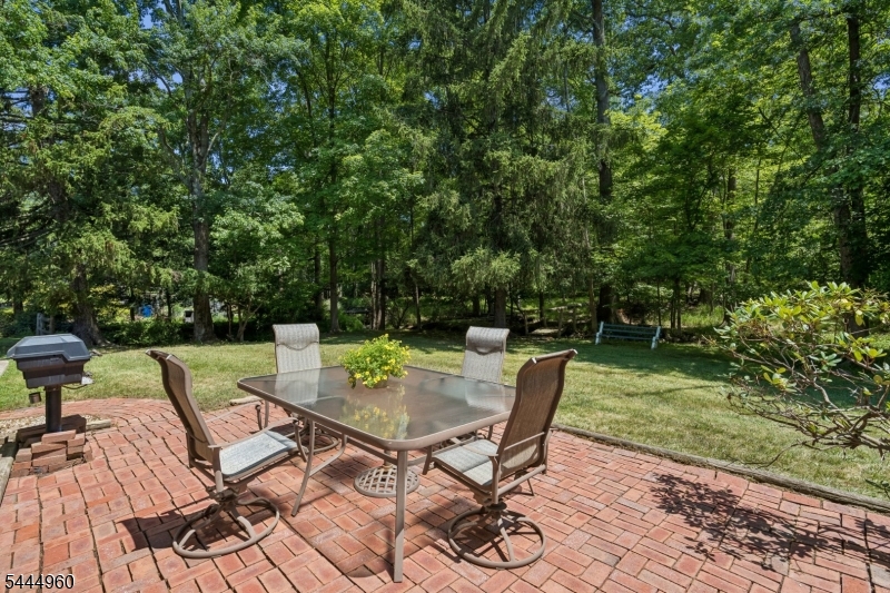 7 Timber Dr