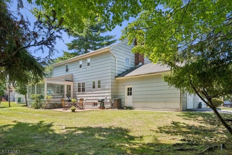 7 Timber Dr