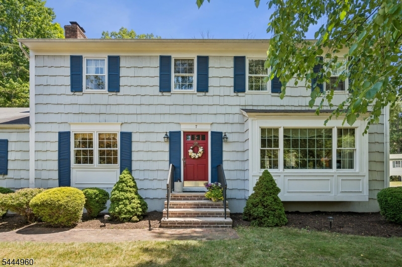 7 Timber Dr